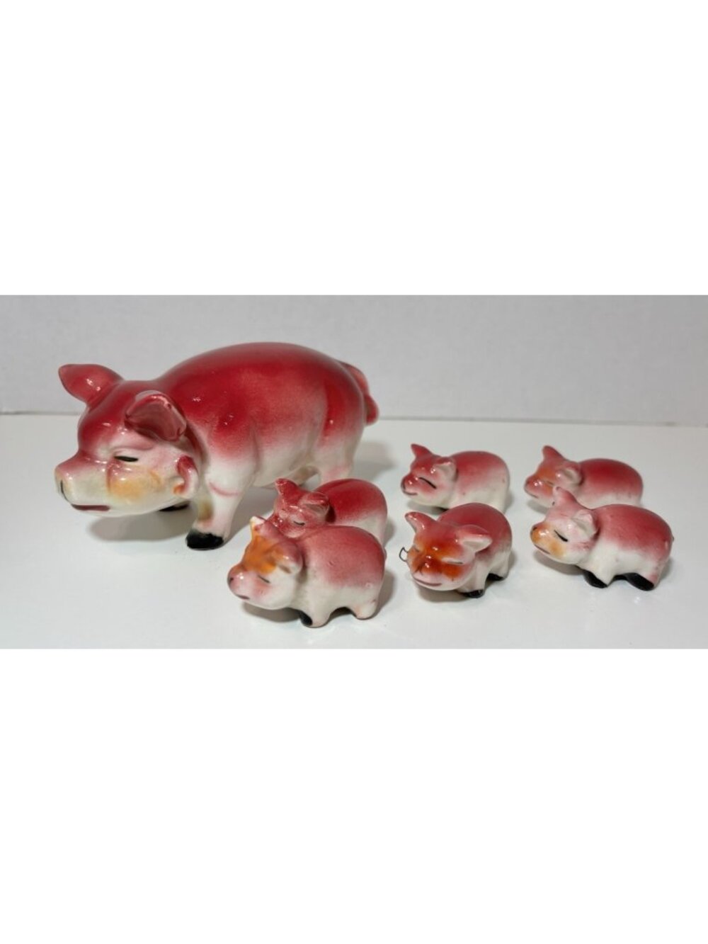 Vintage Momma Pig & 6 Baby Piglets Porcelain Japan Set
